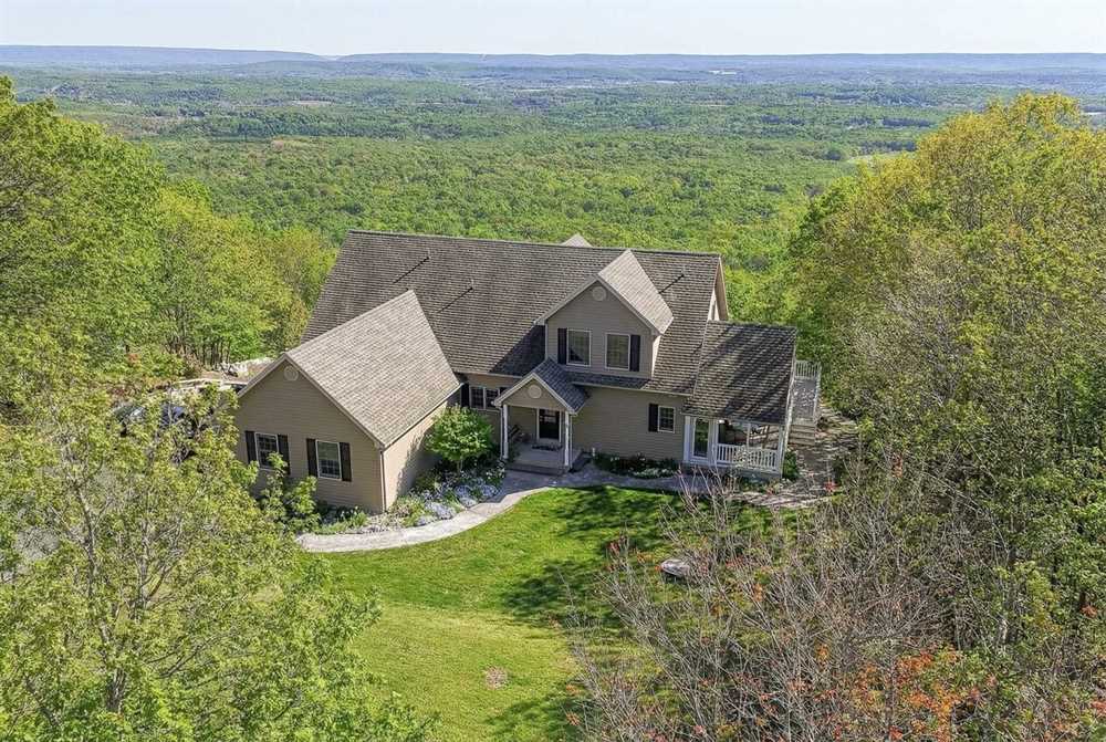 Featured Listing Photo, click to view listing